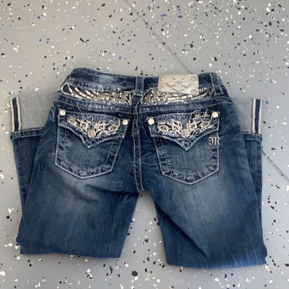 Miss Me Capri’s - Picture 3 of 3